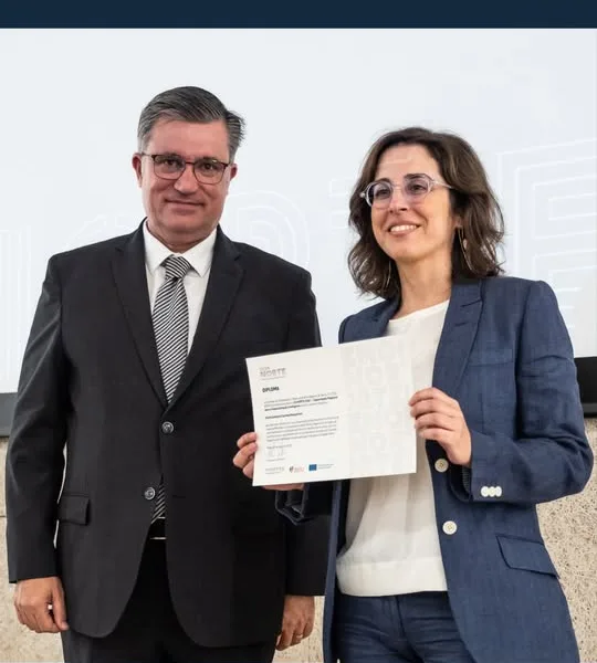 Conheça Carla Gonçalves, vencedora do Prémio de Melhor Tese de Doutoramento do c…