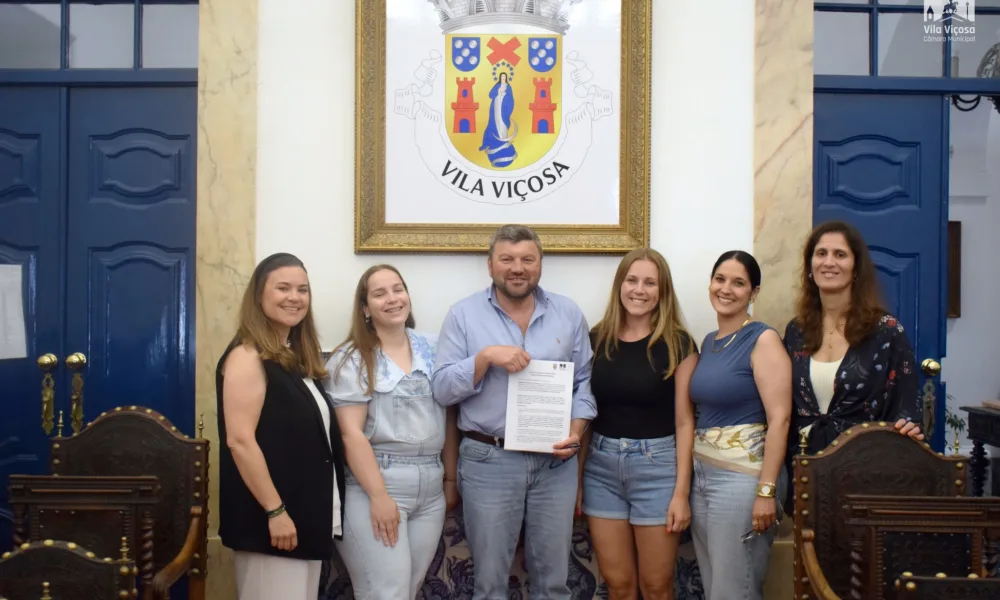MUNICÍPIO DE VILA VIÇOSA ASSINA NOVOS CONTRATOS DE TRABALHO 
O Município de Vil…