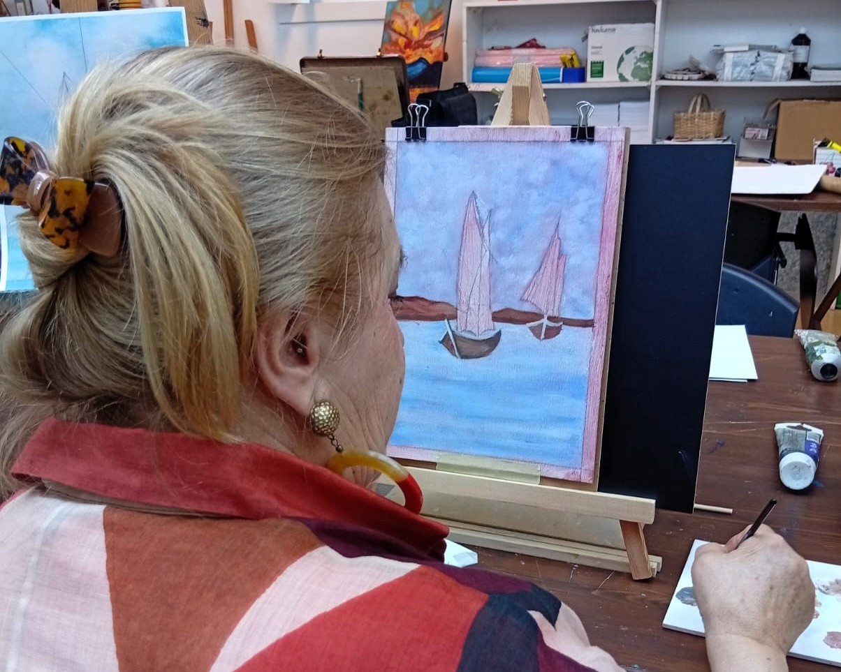 Museu Municipal de Resende promove atelier de artes plásticas Art’Com com orientação de Luíz Cortez