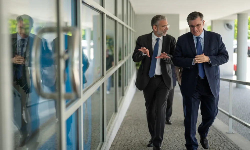 O Presidente da CCDR NORTE, Álvaro Santos, acompanhado pelo Vice-Presidente, Ric…
