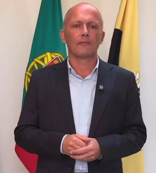 O Presidente da Câmara Municipal, Luís Vital Alexandre, fala aos munícipes sobre…