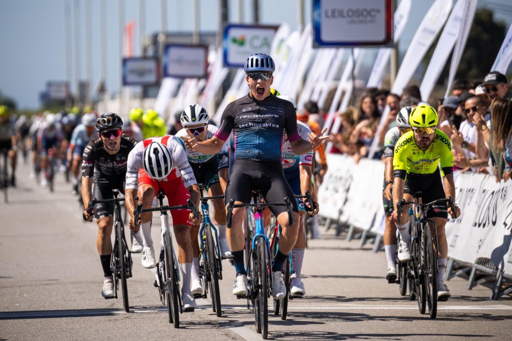 Joan Cadena é o primeiro Camisola Amarela do Grande Prémio JN / Leilosoc » Ciclismo + TV