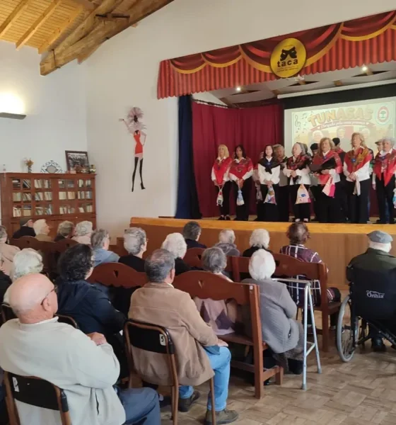 “Viva quem Canta” leva animação a seniores de instituições – Câmara Municipal de Santiago do Cacém