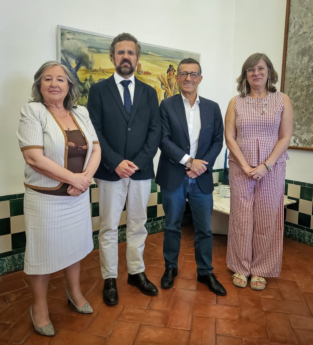 O Presidente da Câmara Municipal de Évora, Carlos Zorrinho, recebeu hoje nos Paç…