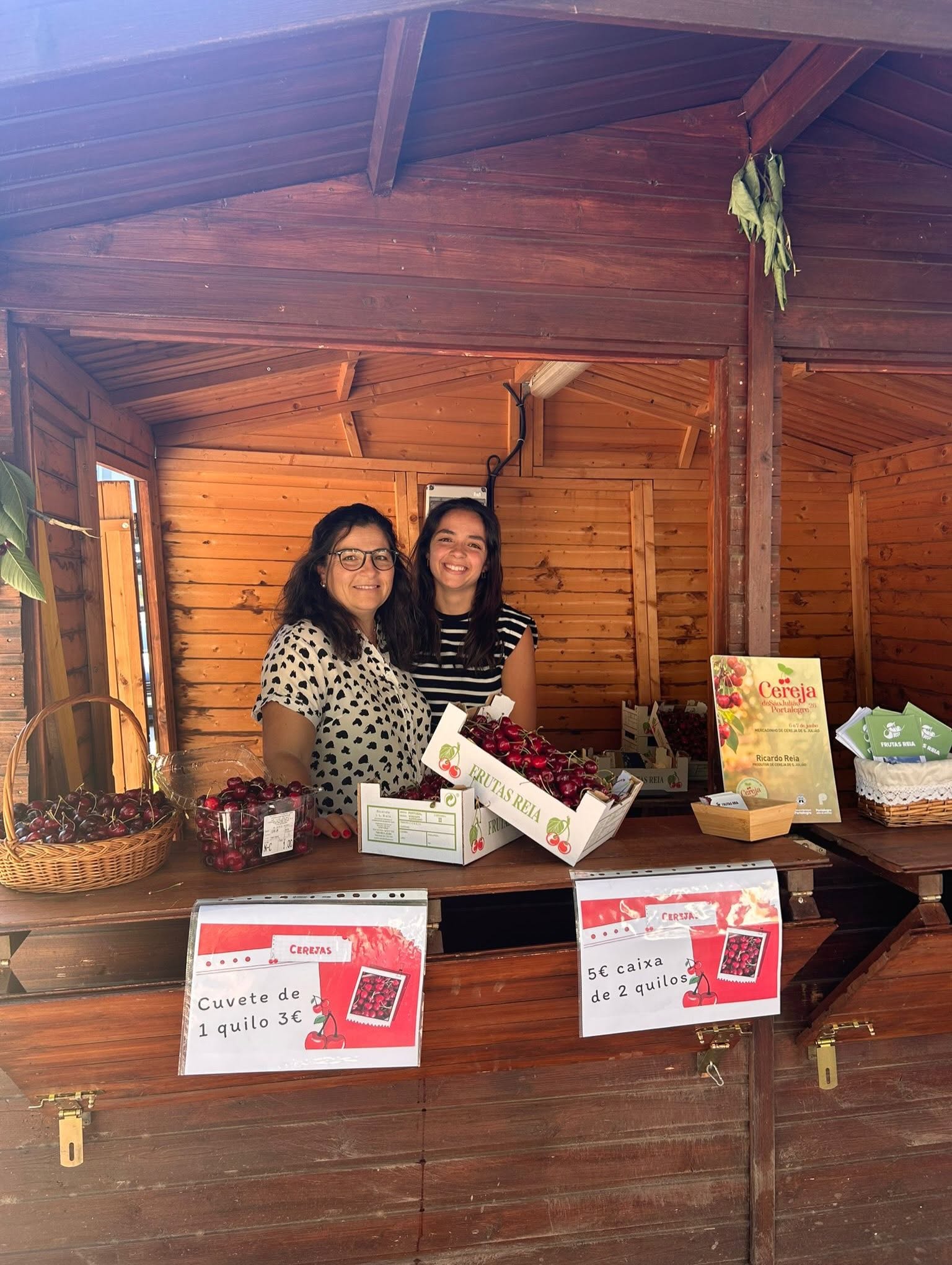 O Mercadinho da Cereja de São Julião continua!

No segundo dia deste evento, ve…
