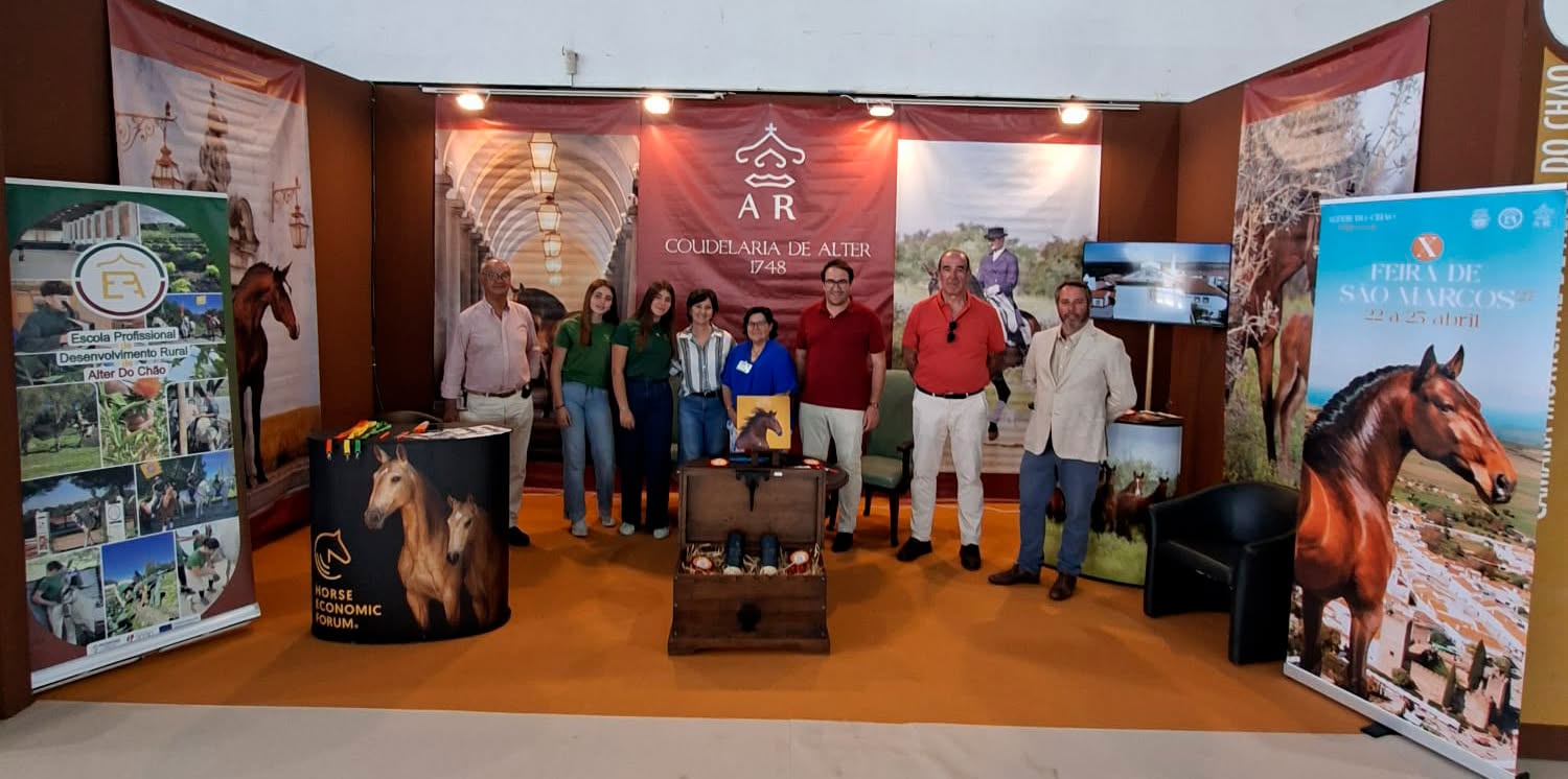 𝗠𝘂𝗻𝗶𝗰𝗶́𝗽𝗶𝗼 𝗱𝗲 𝗔𝗹𝘁𝗲𝗿 𝗱𝗼 𝗖𝗵𝗮̃𝗼 𝗽𝗿𝗲𝘀𝗲𝗻𝘁𝗲 𝗻𝗮 𝗙𝗲𝗿𝗶𝗮 𝗱𝗲𝗹 𝗖𝗮𝗯𝗮𝗹𝗹𝗼 𝘆 𝗲𝗹 𝗧𝗼𝗿𝗼

O Municípi…