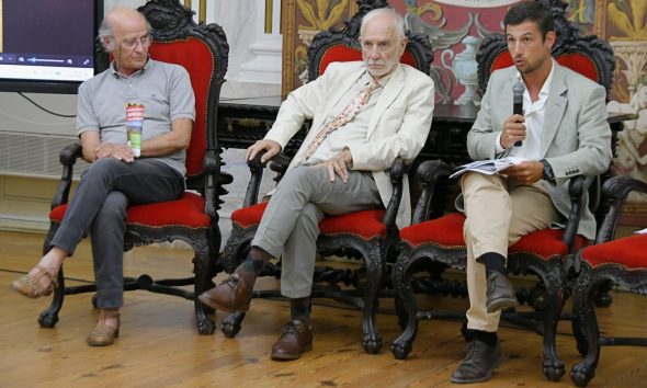 Assembleia Municipal de Évora realizou audição pública sobre a instalação de cen…