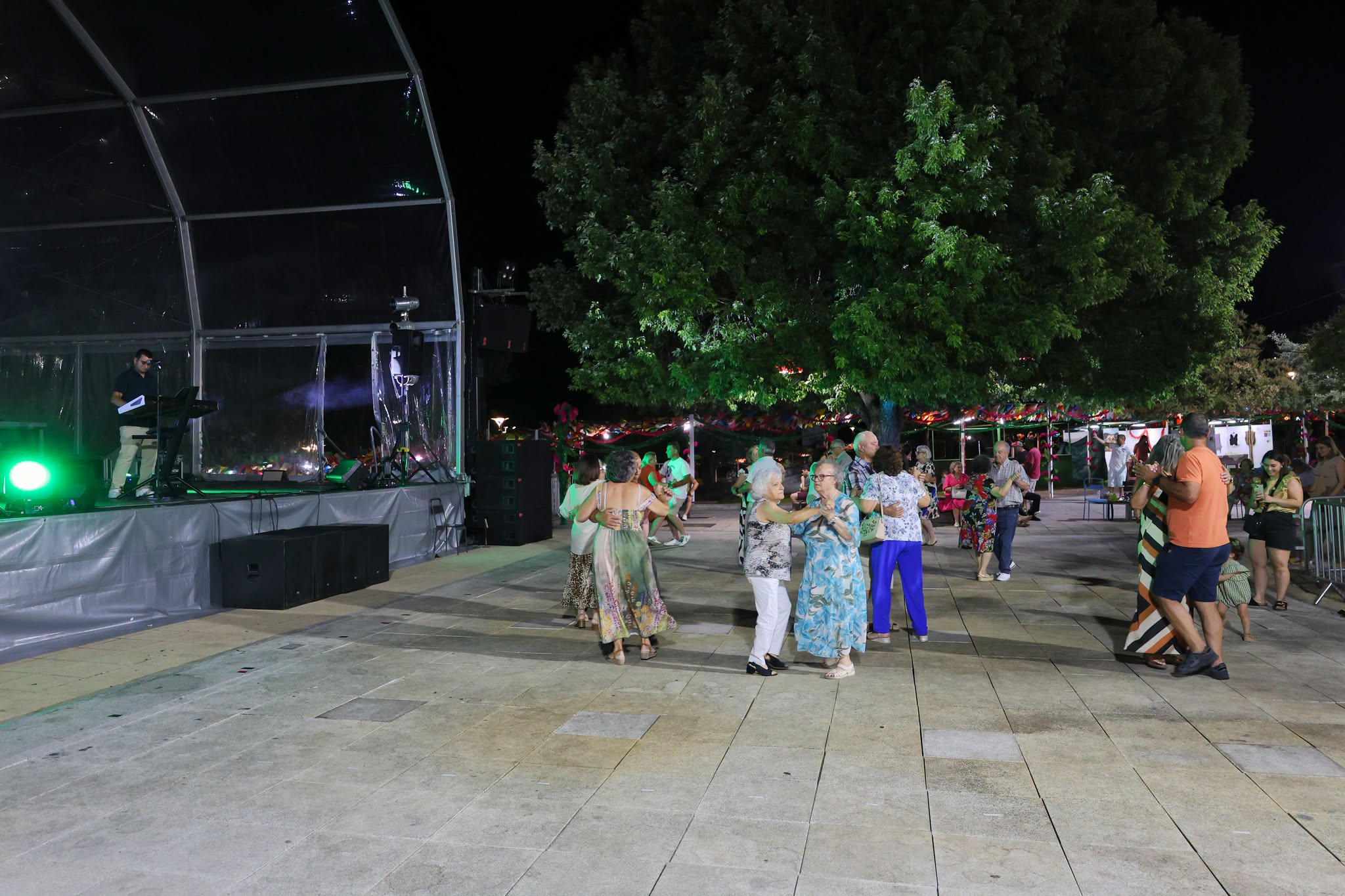 Município de Arronches adicionou fotos ao álbum: Noites de São João no Jardim do…