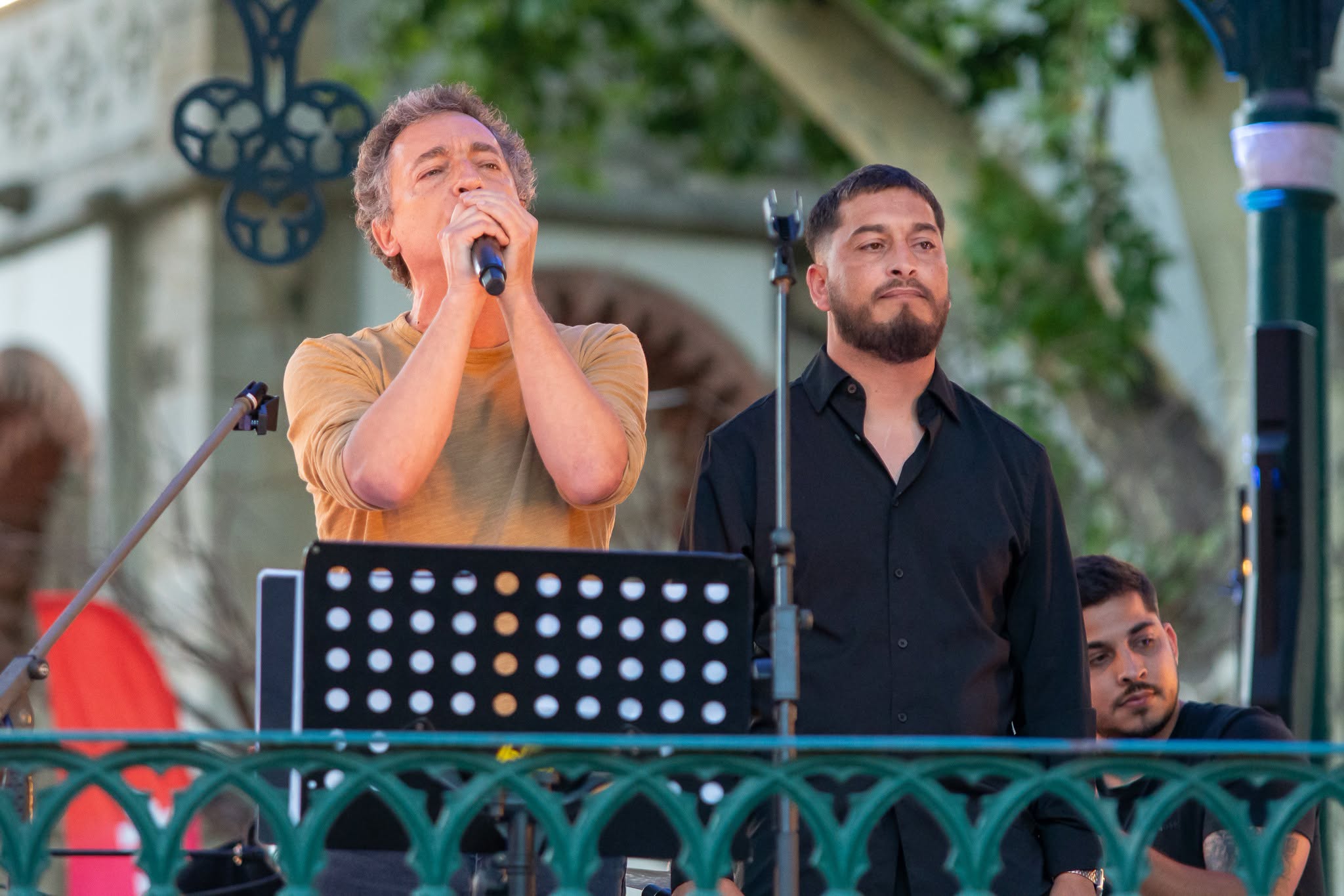FEIRA DE S. JOÃO: – A música, a cultura e a tradição cigana marcaram presença, o…