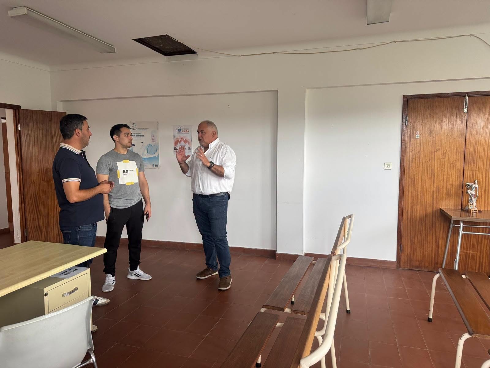 Roteiro pelo concelho: Meimão foi a próxima paragem

O Presidente da Câmara Muni…