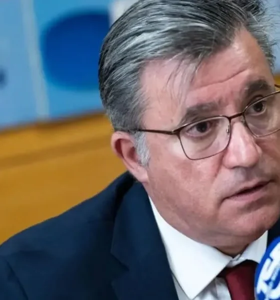 A completar 100 dias de mandato, o presidente da CCDR NORTE Álvaro Santos em ent…