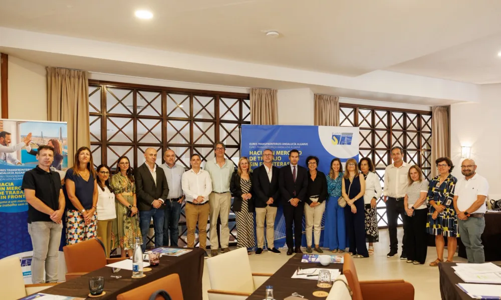 ARRANCOU A 6.ª EDIÇÃO DO EURES TRANSFRONTEIRIÇO ANDALUZIA–ALGARVE

No passado di…
