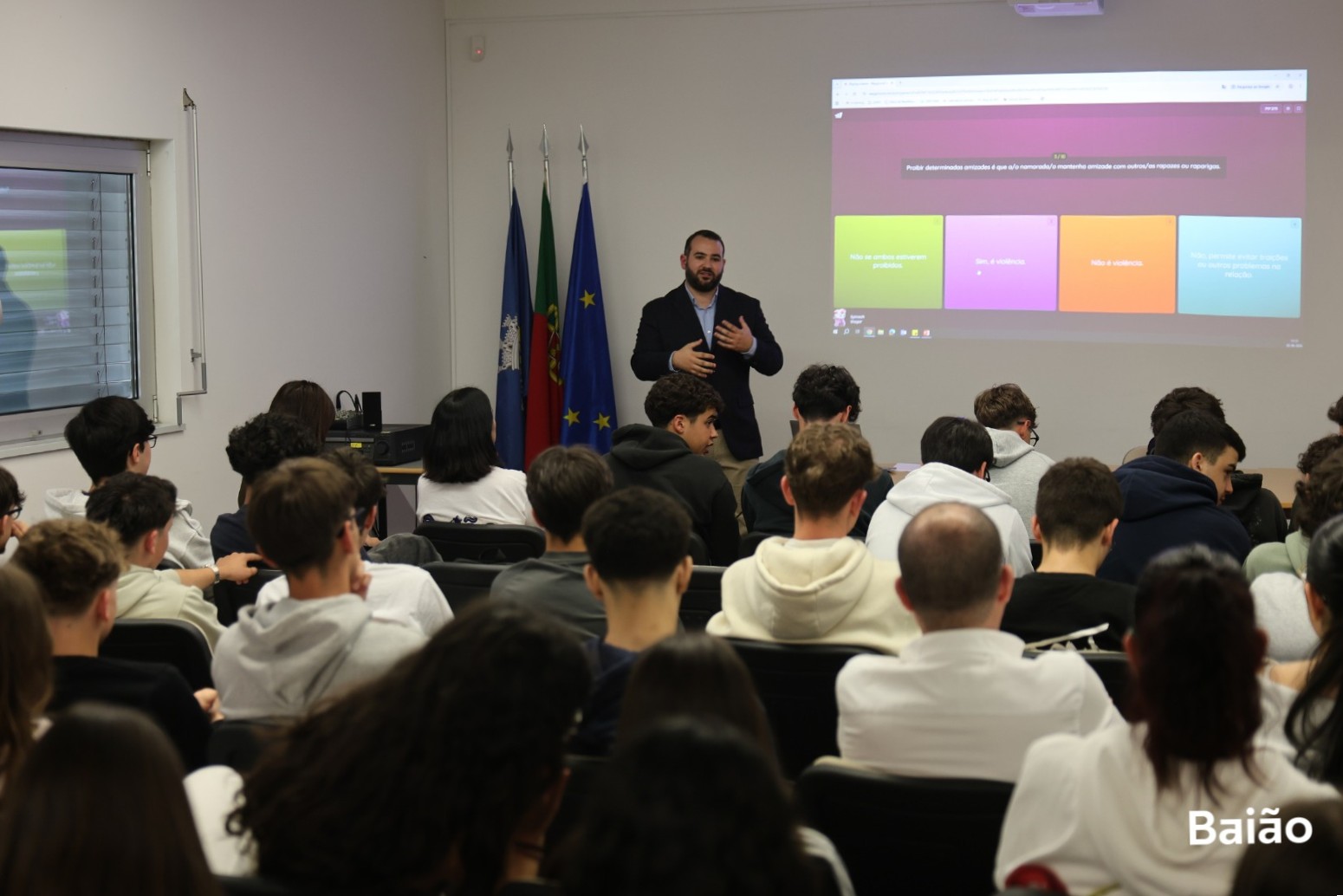 Agrupamento de Escolas de Vale de Ovil, em Baião, promove sessão sobre cyberbullying com juiz e presidente da Câmara