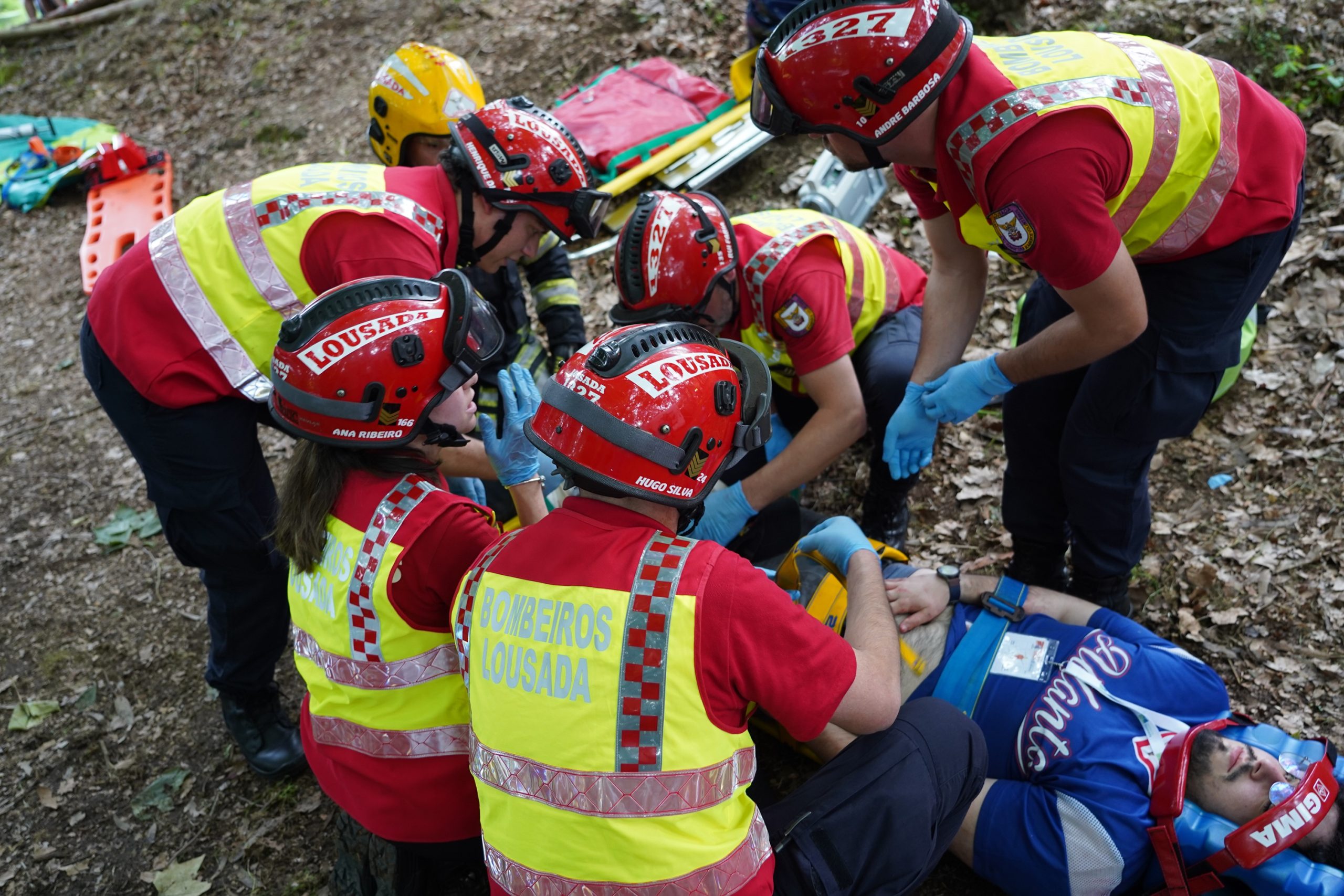 Bombeiros de Lousada assinalam 100 anos com livro, homenagens e cerimónias oficiais