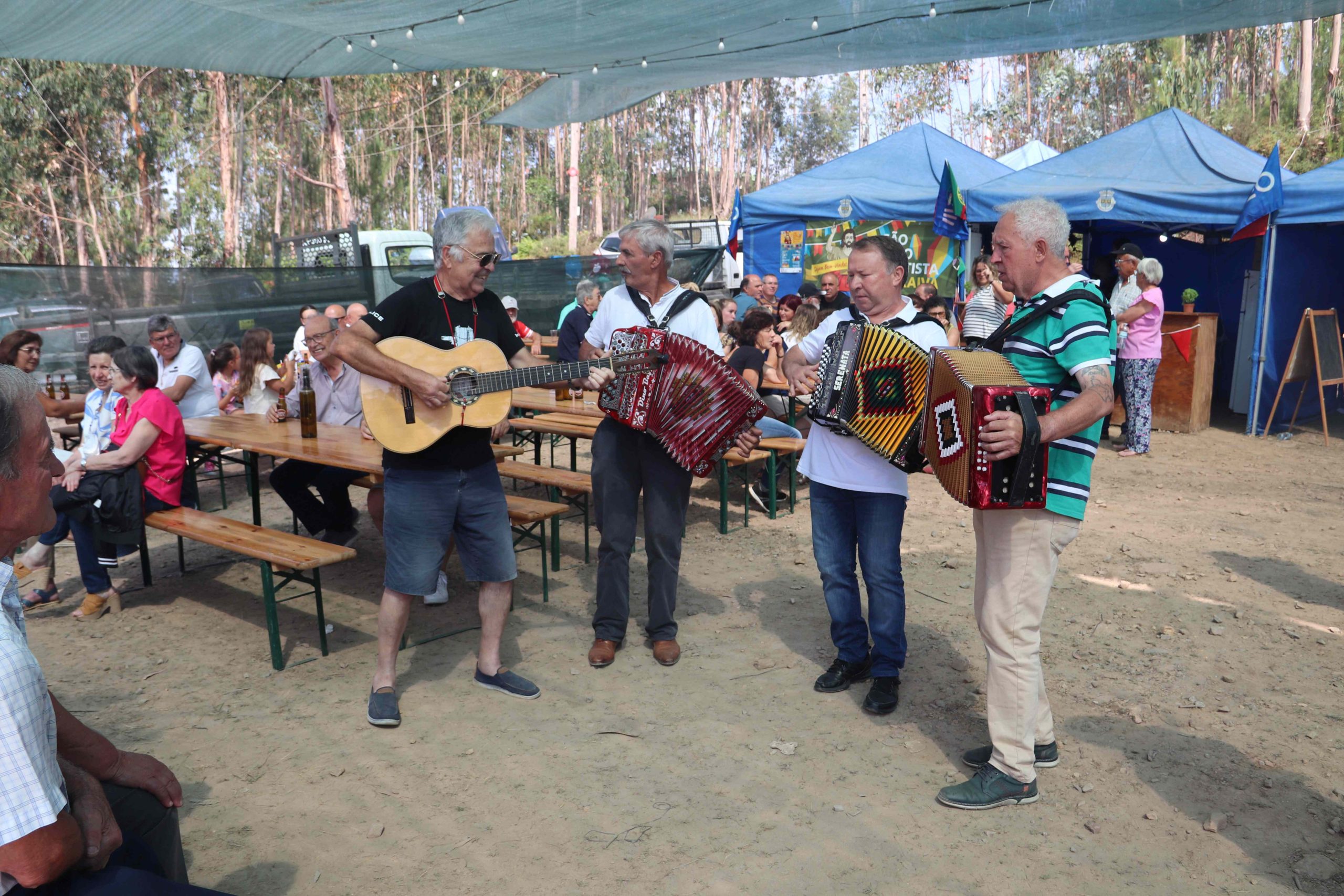 Raiva em Festa estreia-se com forte adesão e animação no Monte de S. Domingos