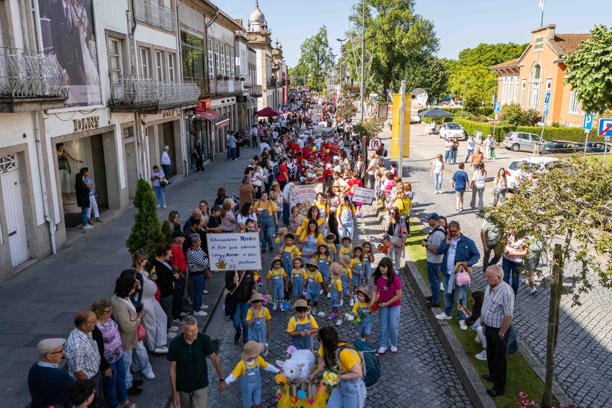 Carneirinho voltou a levar cor e tradição às ruas de Penafiel