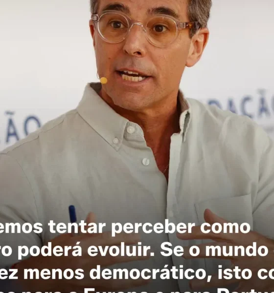 Como se pensa o futuro sem uma bola de cristal?

Não há dados sobre o futuro. Ai…