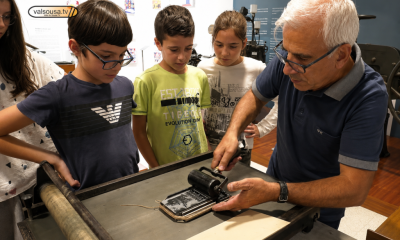 Famílias convidadas a descobrir os segredos da impressão tradicional em oficina no Núcleo de Imprensa de Lousada