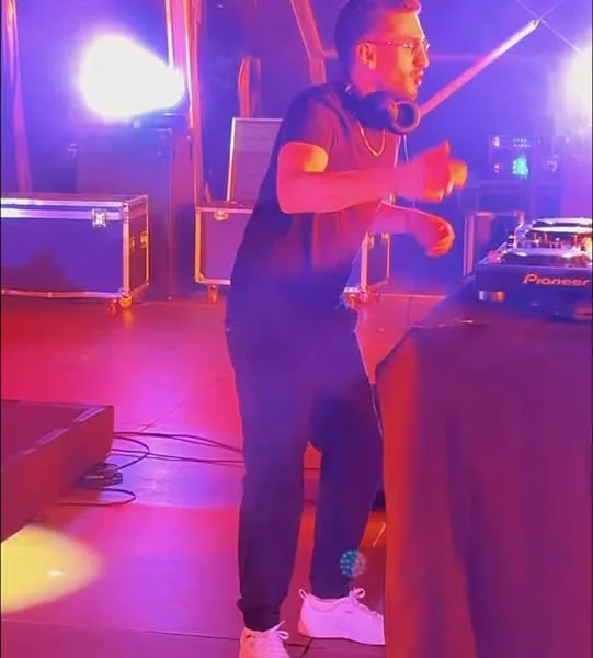 Festas de Santo António 2026 | @djdomve 

O venezuelano DJ Dom apresentou em Reg…