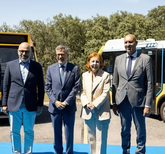 Lisboa recebeu 15 novos miniautocarros totalmente elétricos, destinados sobretud…