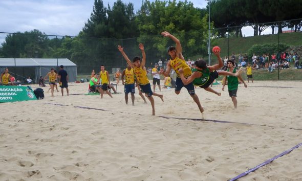 Paredes recebe 400 atletas na abertura do Circuito Regional de Andebol de Praia