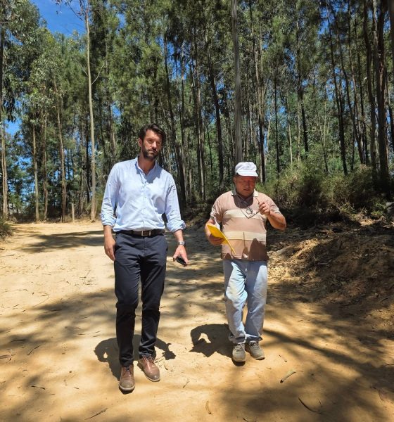 Presidente da Câmara de Castelo de Paiva acompanha requalificação da Rua Nova da Cruz da Carreira e Travessa de Valongo