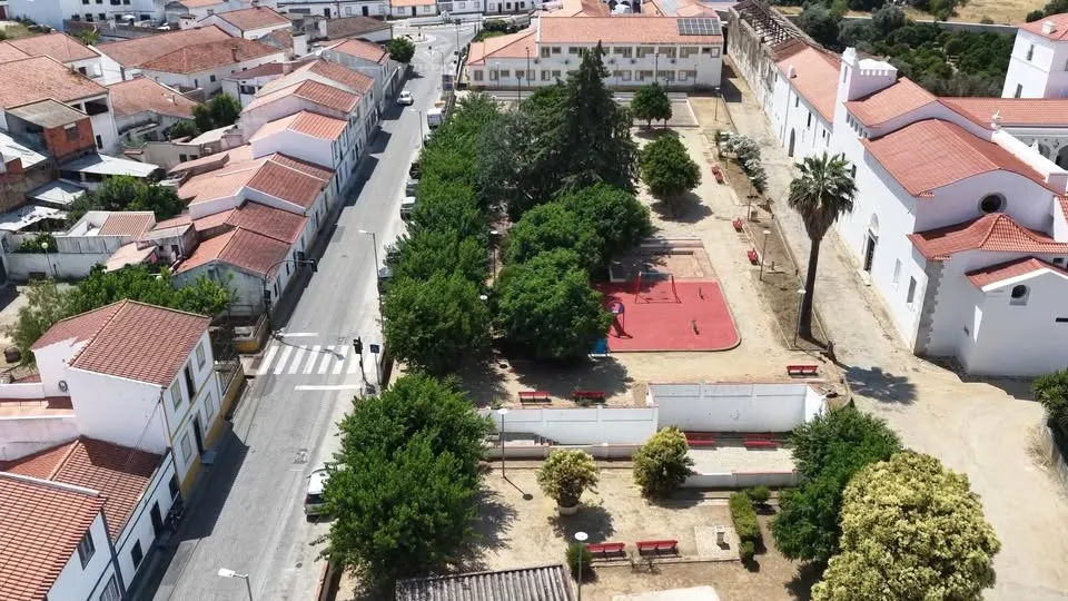 Projeto de Requalificação do Jardim do Rossio em Viana do Alentejo

O Projeto d…