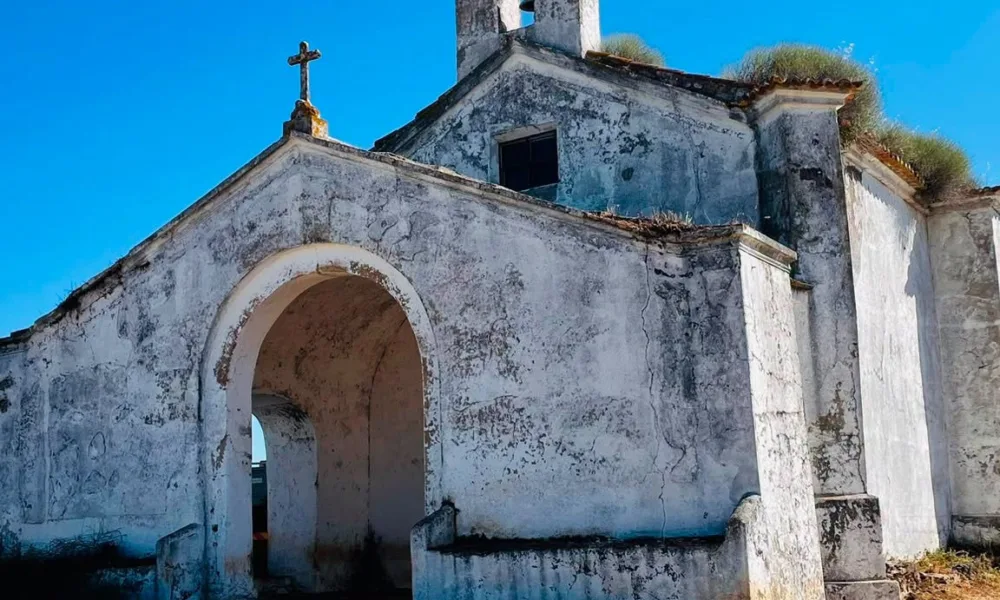 REQUALIFICAÇÃO DA ERMIDA DE SÃO BENTO
A cobertura da Ermida de São Bento, edifí…