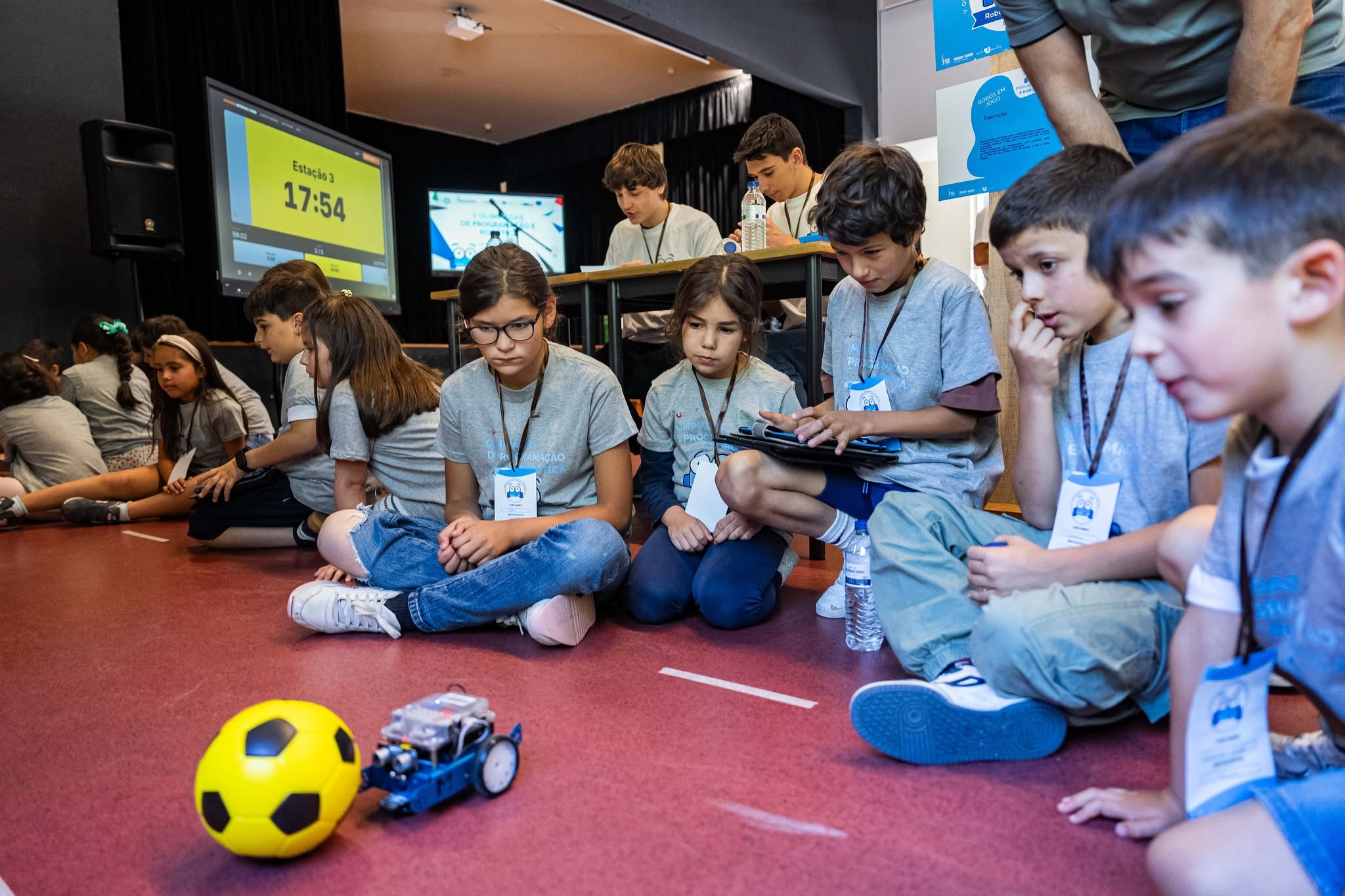 V Olimpíadas da Programação e Robótica de Penafiel reúnem 100 alunos do 3.º e 4.º anos na Escola Secundária