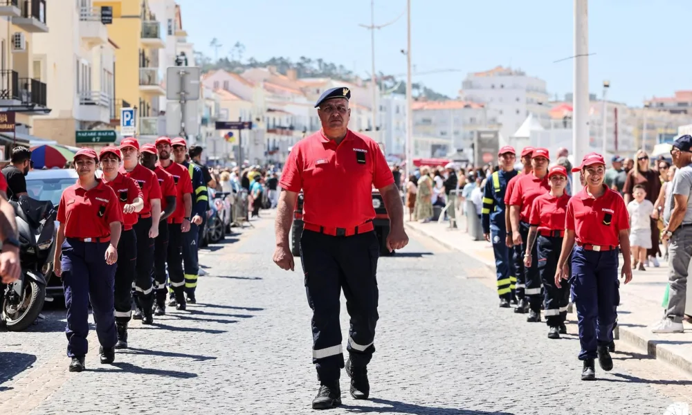 Bombeiros Voluntários da Nazaré celebram 99 anos de serviço à comunidade