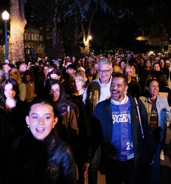 Uma multidão acompanhou a “Festa das Histórias da Cidade”