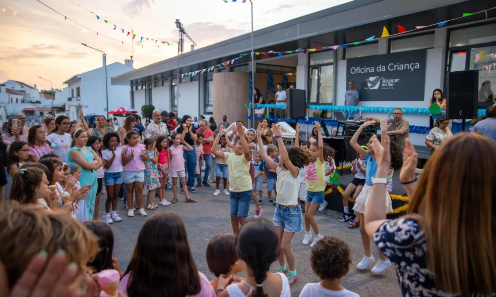 Arraial da Oficina da Criança enche rua de Alcácer do Sal com tradição e animação