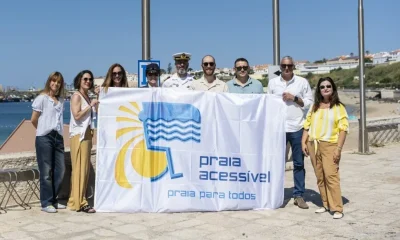 Sines hasteia bandeiras de qualidade e investe mais de 166 mil euros na vigilância das praias do concelho