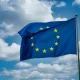 Comissão Europeia avança com processo de infração contra Portugal por falhas no acesso ao apoio judiciário de cidadãos estrangeiros
