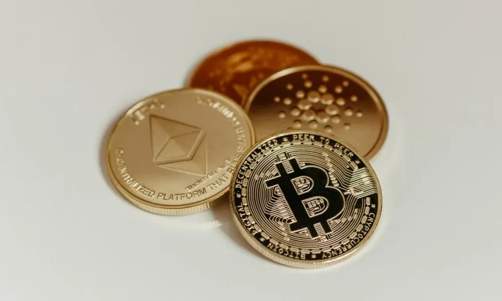 Duas pessoas lesadas em 140 mil euros após fraude com criptomoedas nas Caldas da Rainha