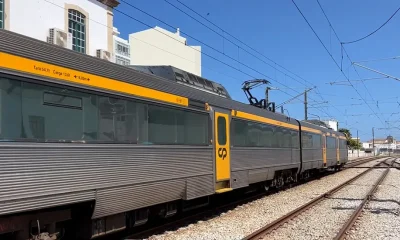 Eletrificação da Linha do Algarve está pronta mas comboios elétricos continuam sem data para arrancar
