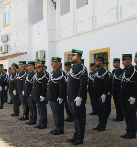 GNR de Portalegre realiza cerimónia militar para condecorar e louvar militares por mérito e dedicação