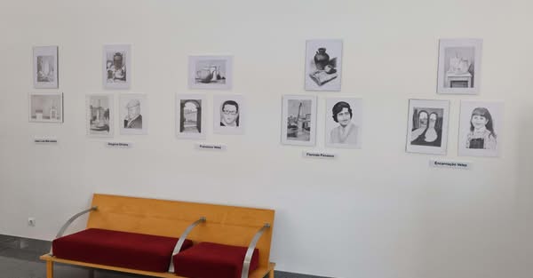 Alunos da disciplina de Desenho e Pintura dão a conhecer trabalhos elaborados ao…