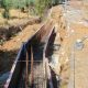 Autarquia promove intervenção que visa a construção de dois muros de contenção e…