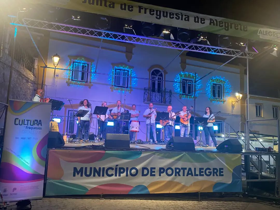 CULTURA NAS FREGUESIAS 2026

Continua a decorrer o concerto do Grupo Voz Amiga d…