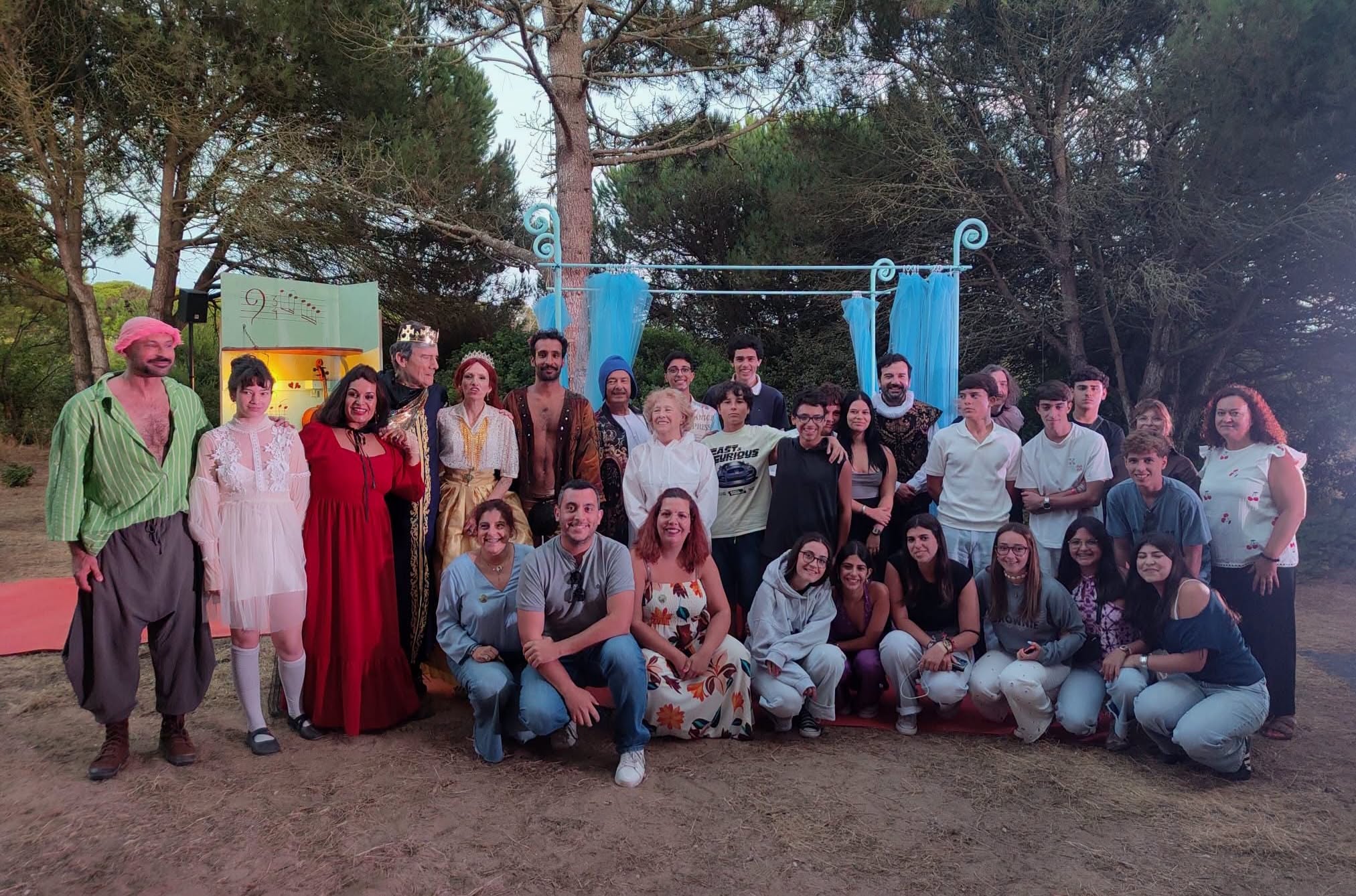 Clube de Voluntariado Jovem de Marvão assistiu à peça “El Rei Seleuco – Um Dive…