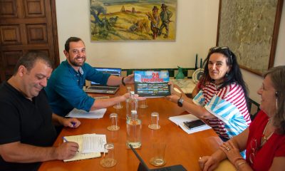A vereadora da Câmara Municipal de Évora, Carmen Carvalheira, acompanhada pela c…