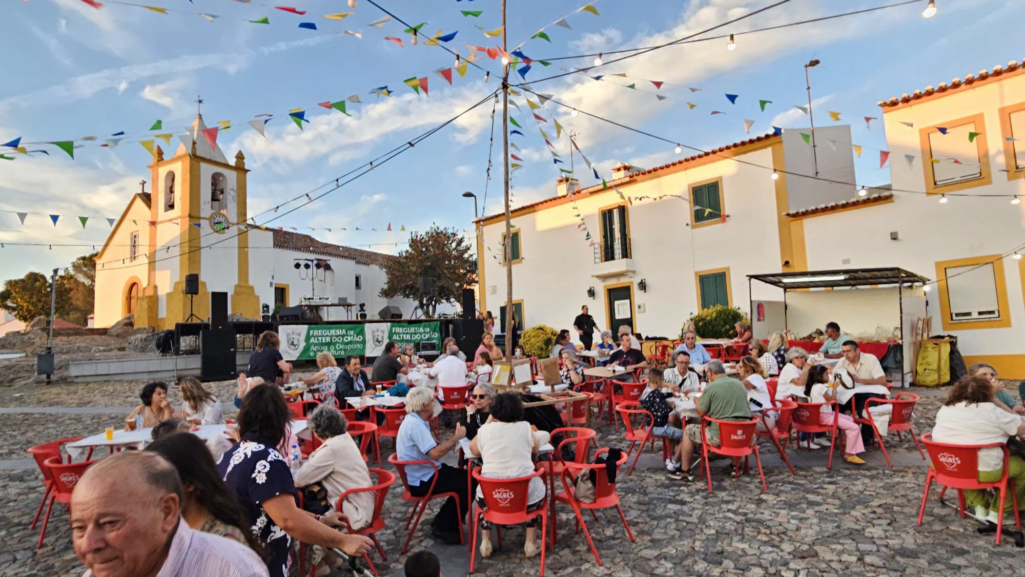 FESTAS DE VERÃO DE ALTER PEDROSO

No concelho de Alter do Chão, estão de regress…