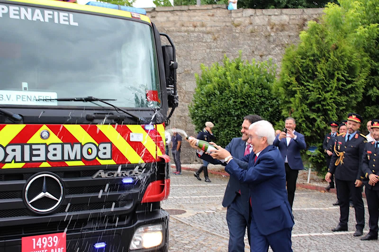 Bombeiros Voluntários de Penafiel assinalam 145 anos com novas viaturas, promoções e reforço operacional