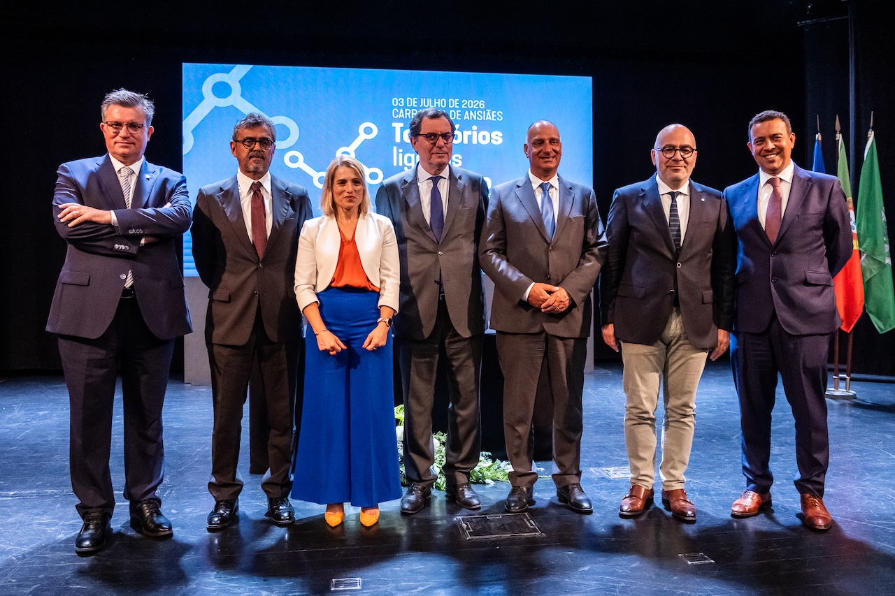 Fibra ótica vai chegar a mais 288 concelhos com investimento de 360 milhões de euros