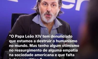 Duzentos e cinquenta anos depois da declaração de independência, celebrada com v…