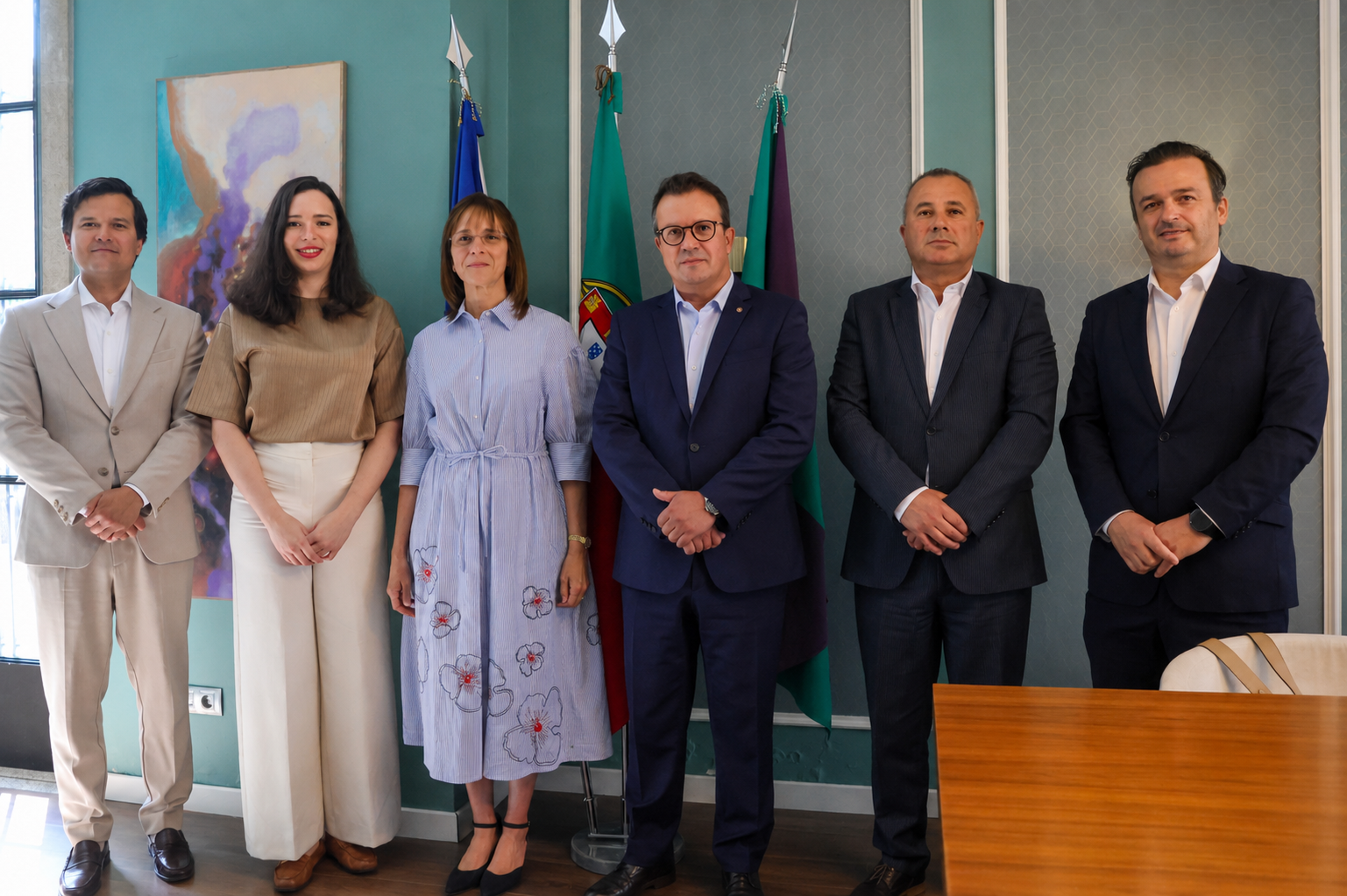 Embaixadora da República Dominicana visita empresas de Paredes para reforçar cooperação económica
