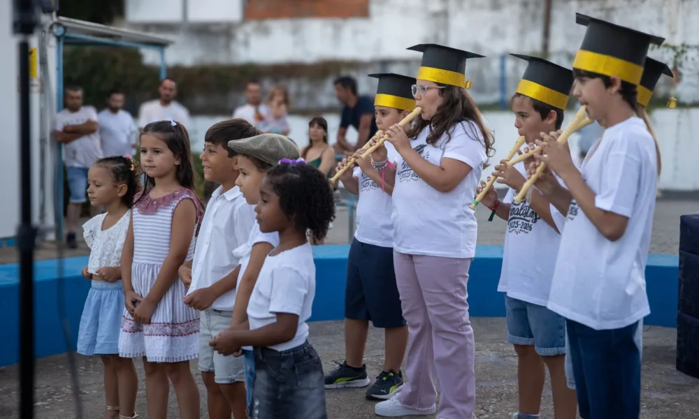 Escola Bernardim Ribeiro celebrou mérito, excelência e conclusão do 9.º ano

A …