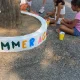 Hoje, no Summer 2026, foi dia de pintura de canteiros, atividade “Protege o Amb…