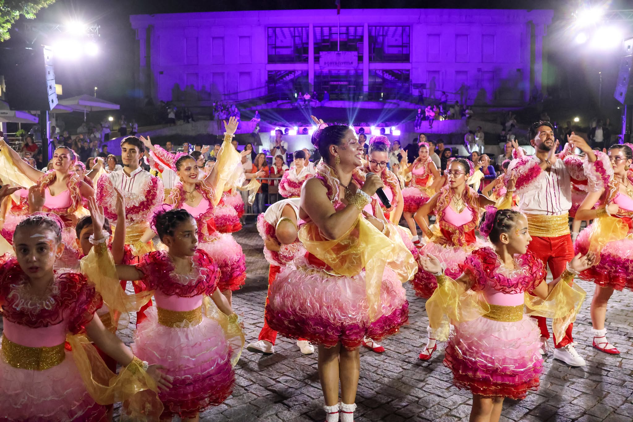 Marchas populares encerram em festa as Festas da Cidade e do Concelho de Paredes